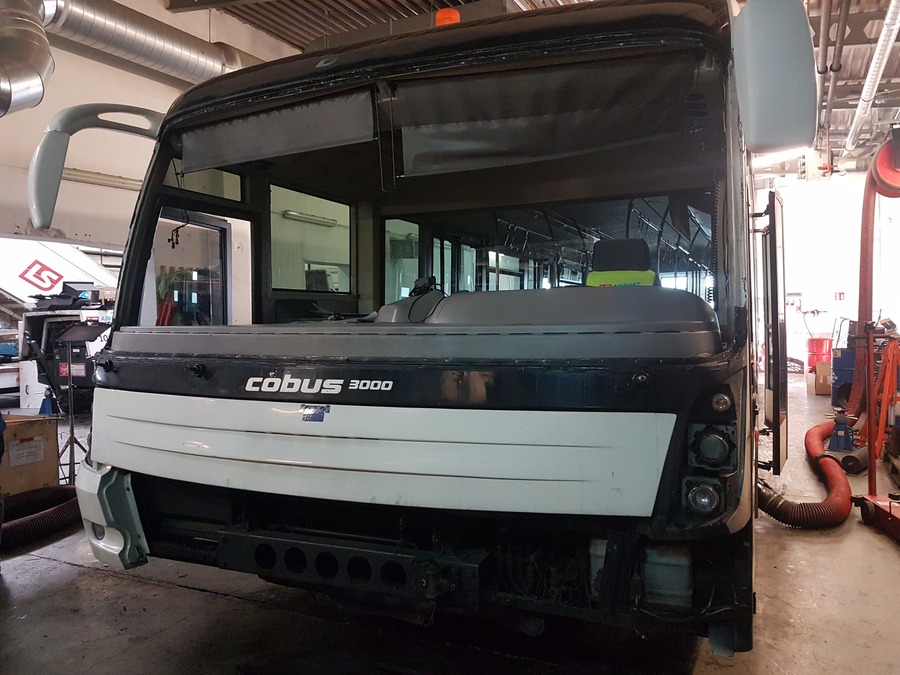 serwis szyb autobusowych